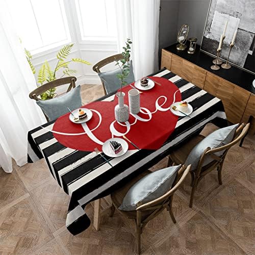 Јун Nist Tablecloths за Правоаголна Маса за Денот на Вљубените Црвено Срце Црна и Бела Линија,Табела Покрие Tabletop Крпа